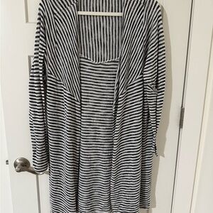 Philosophy Women's Sweater - Black and White Stripes